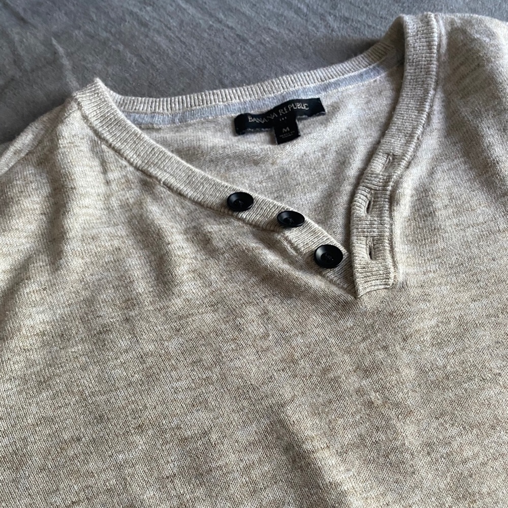 Banana Republic oatmeal heather sweater